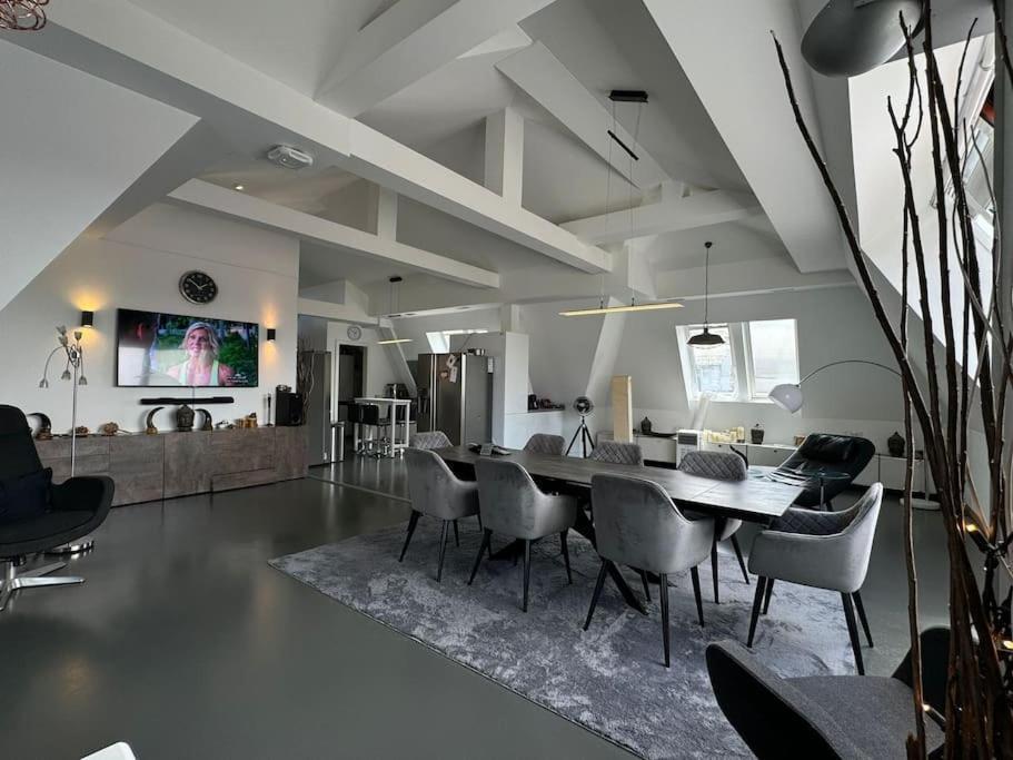 6 Zimmer Maisonette-Penthouse Pool Dachterrasse Luxus Monaco di Baviera Esterno foto
